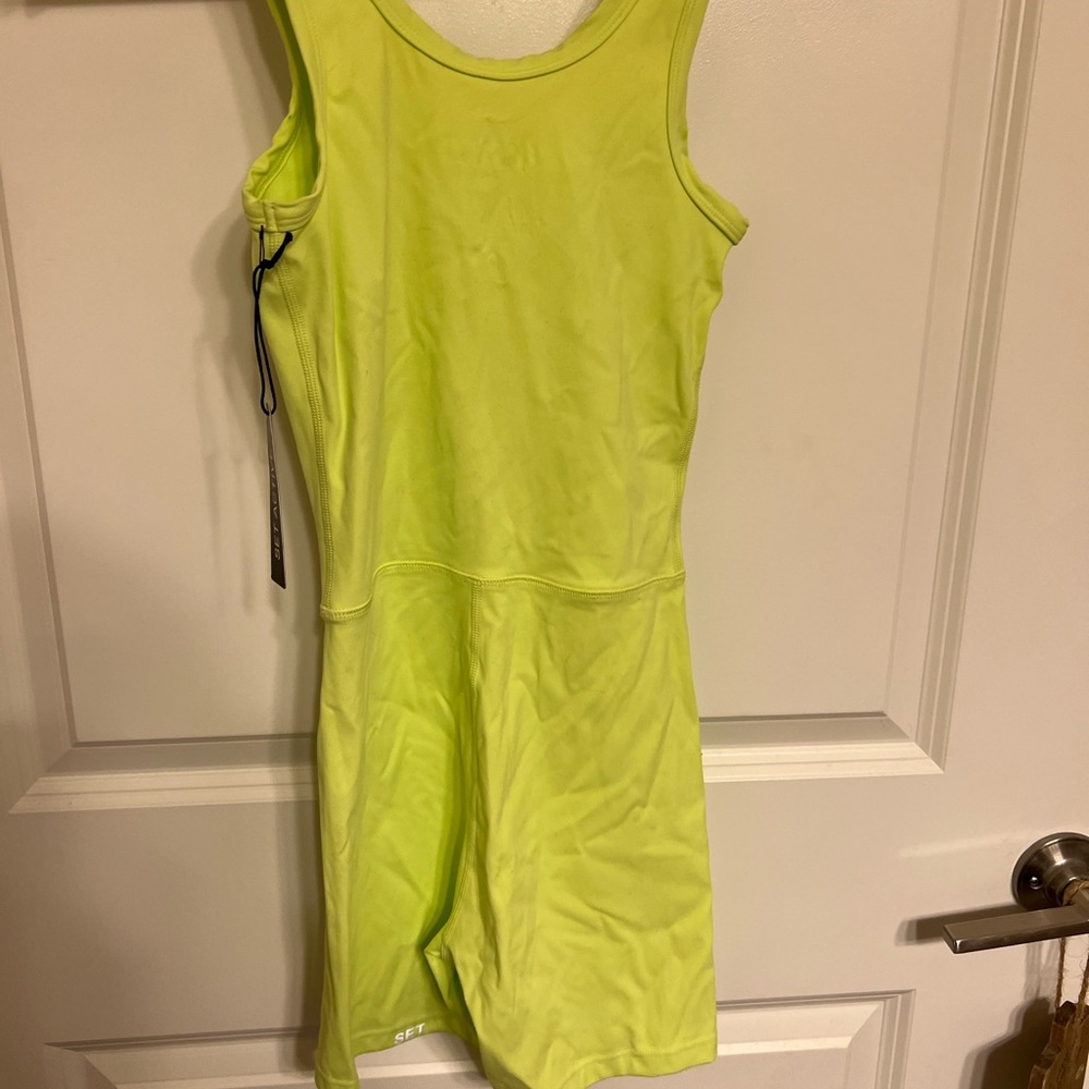 Set active romper